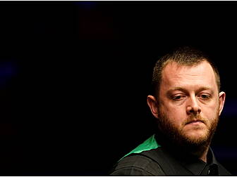Mark Allen produces brilliant...